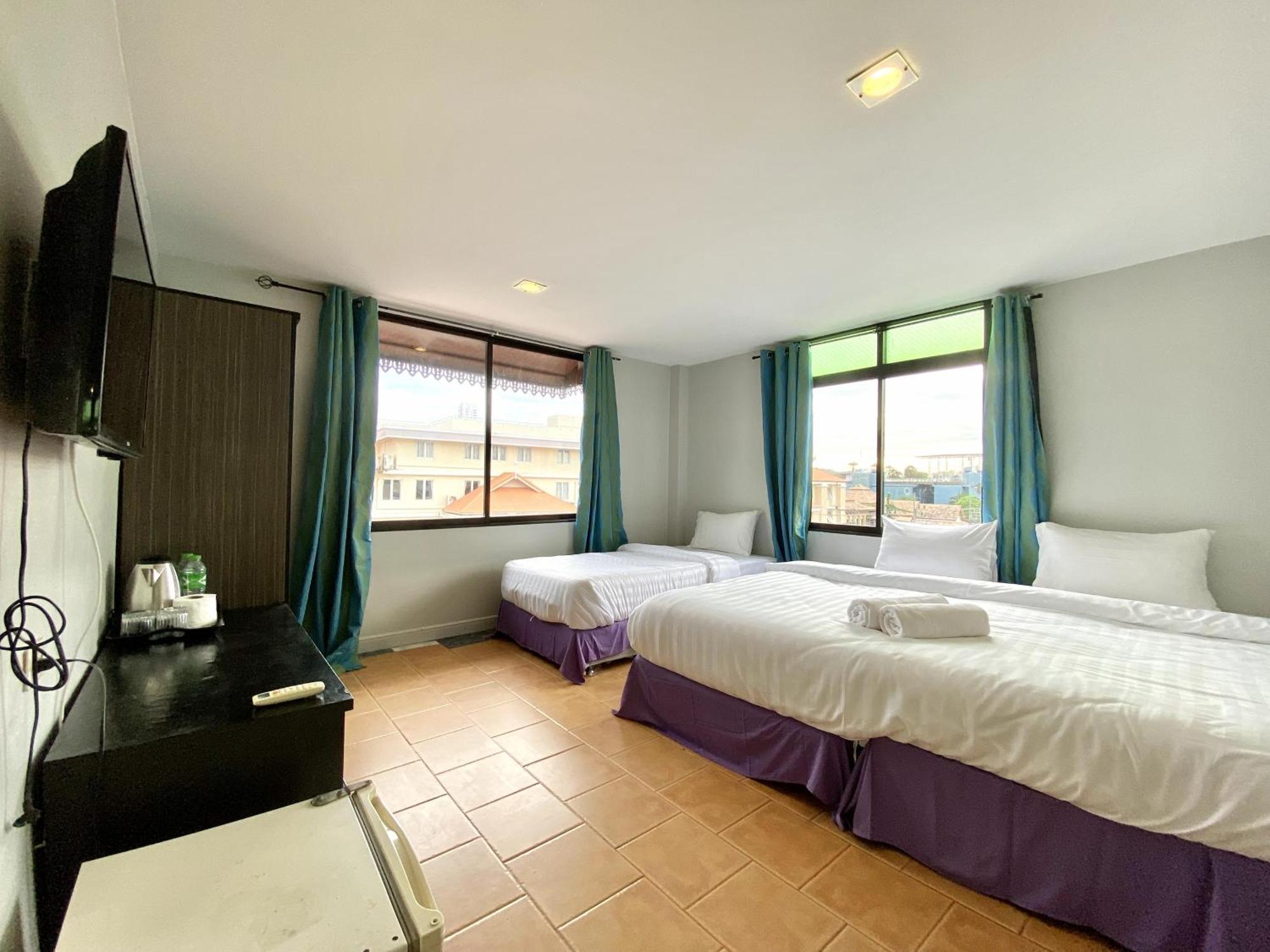 Beachwalk Minotel Patong Dış mekan fotoğraf