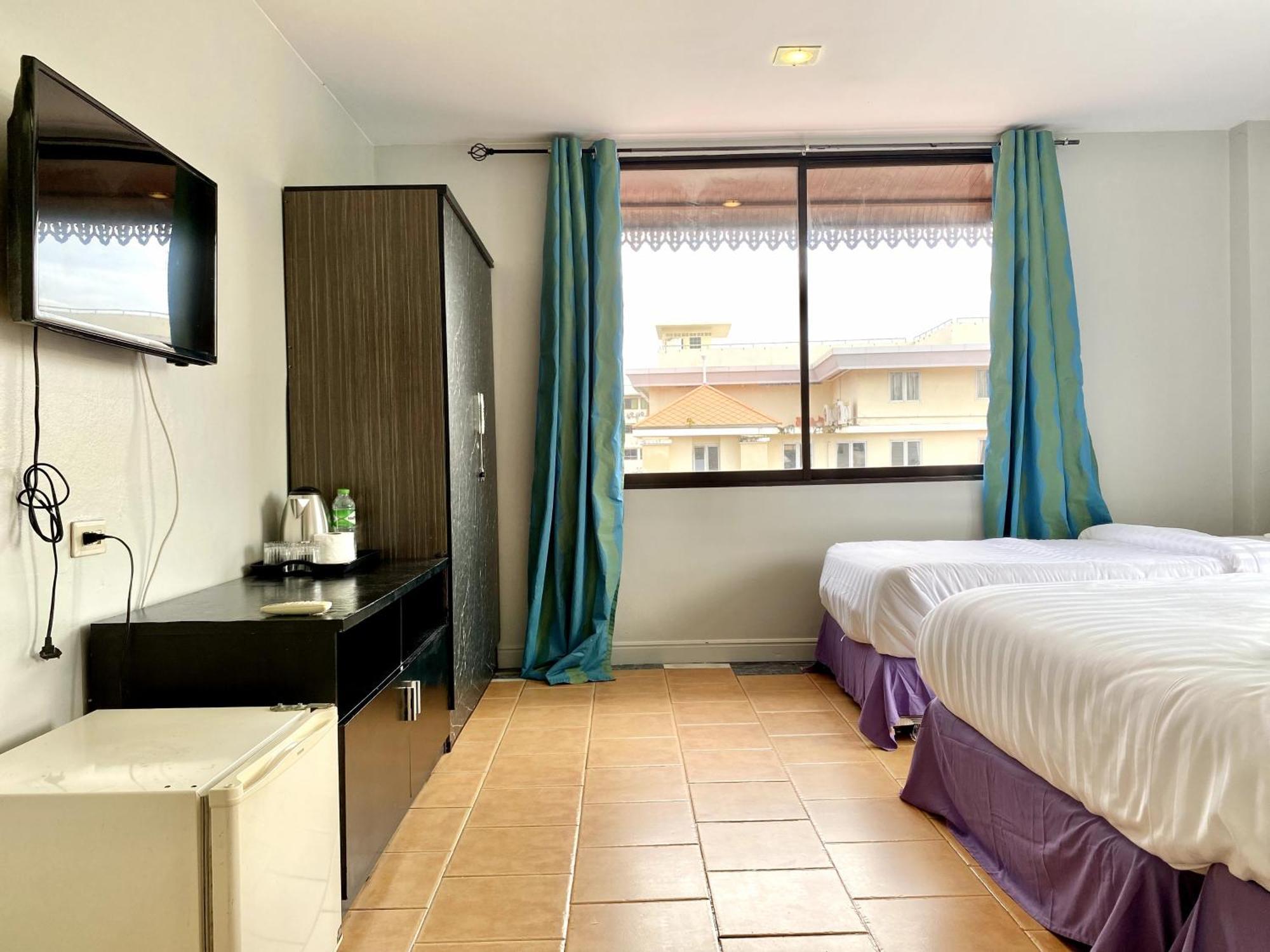 Beachwalk Minotel Patong Dış mekan fotoğraf