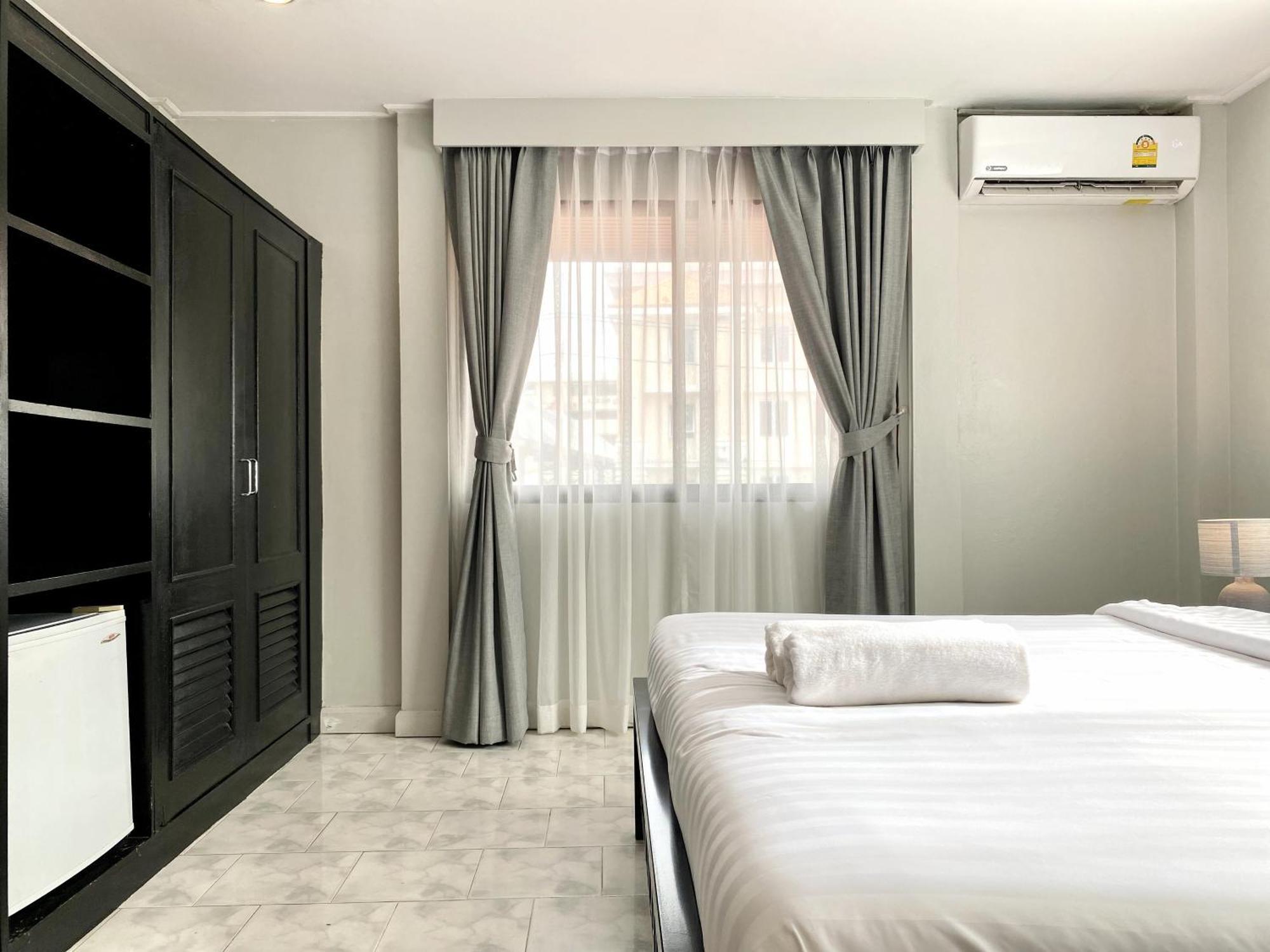Beachwalk Minotel Patong Dış mekan fotoğraf