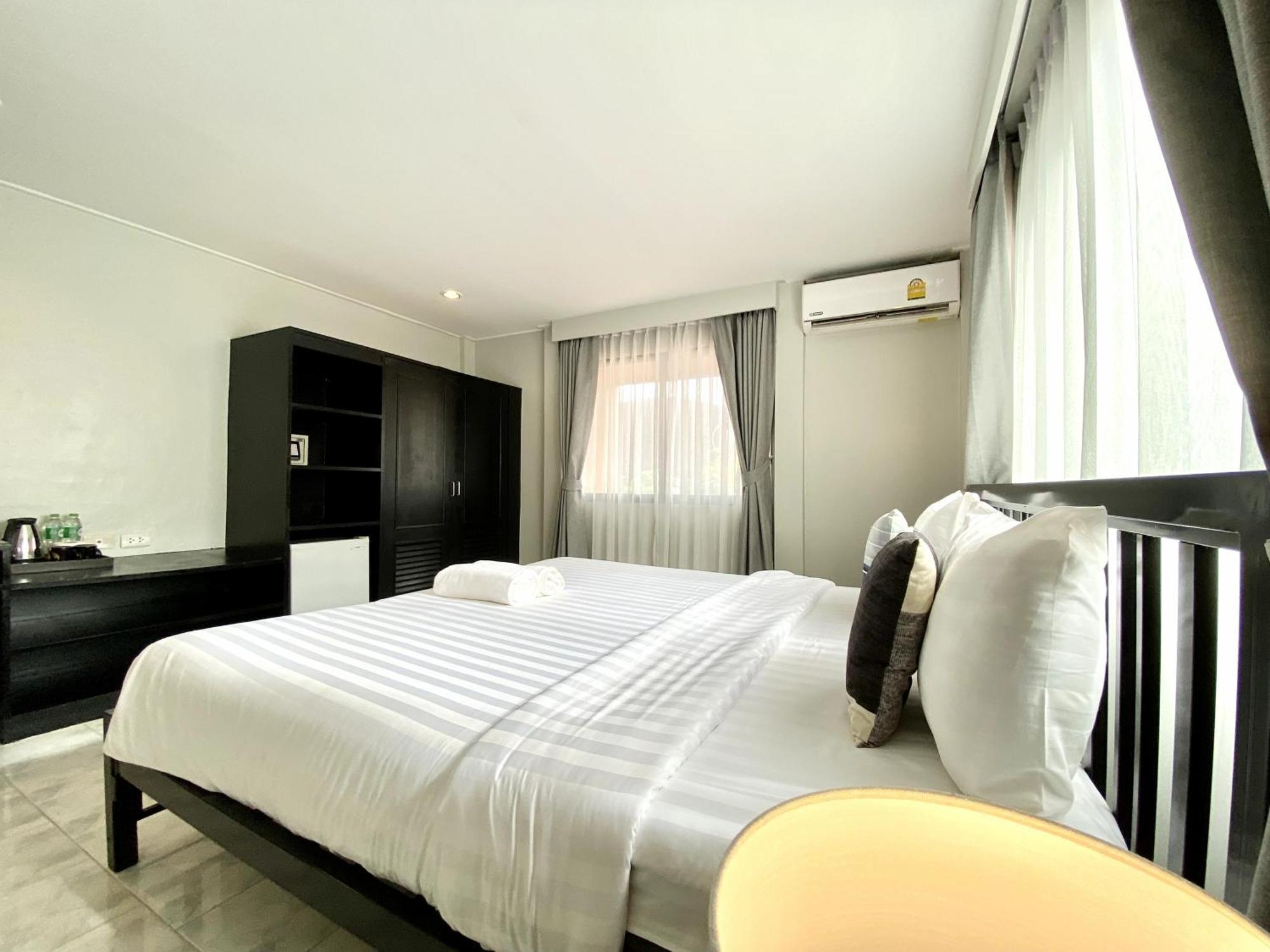 Beachwalk Minotel Patong Dış mekan fotoğraf